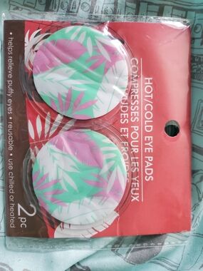 Reusable Hot/Cold Eye Pads - Tropical Pink & Mint Leaf Print